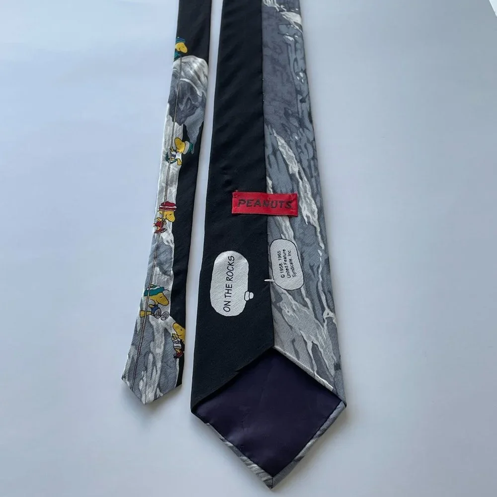 Vintage Peanuts On The Rocks Snoopy Woodstock 100% Silk Tie Men's Black Necktie